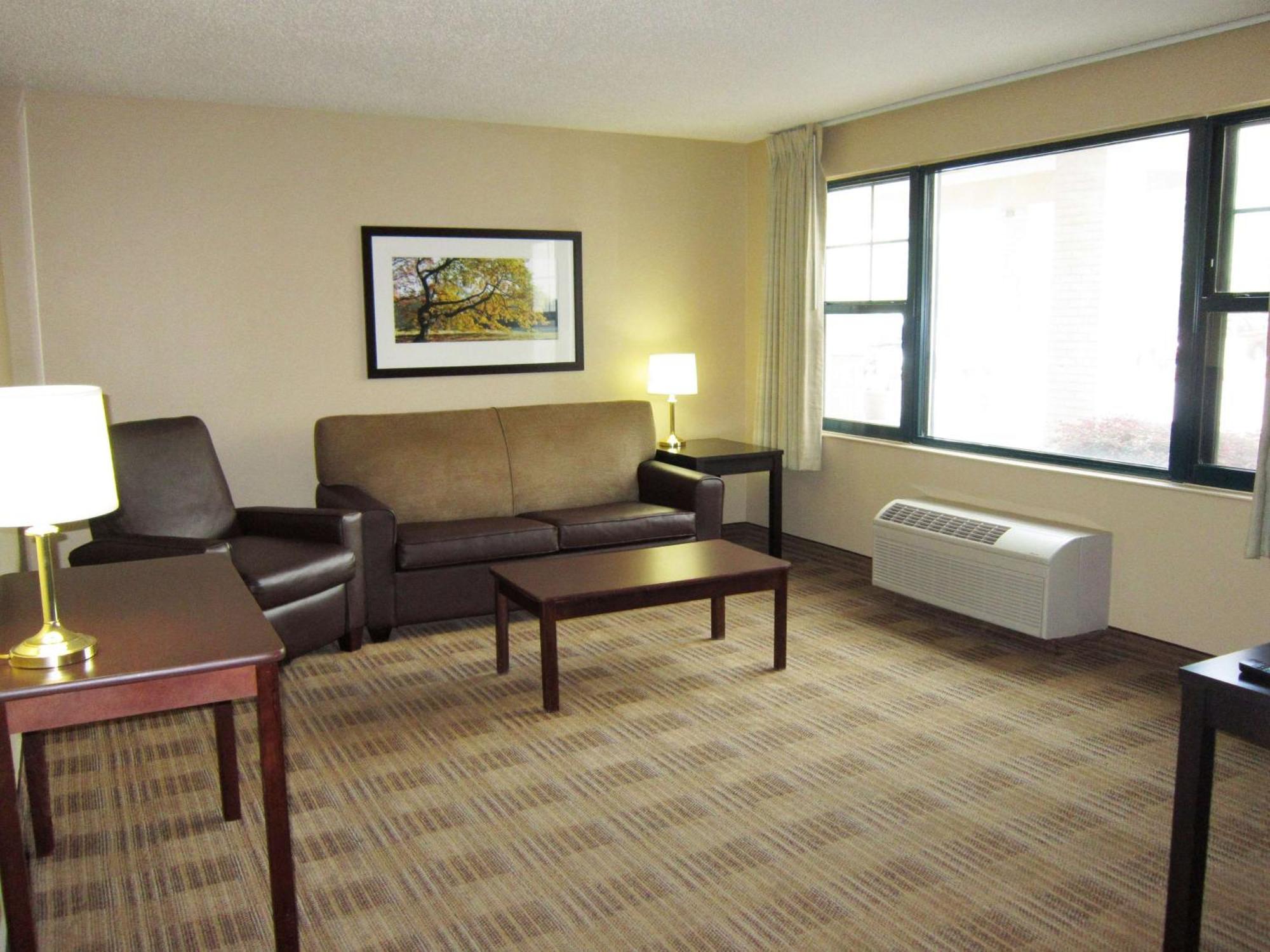 Extended Stay America Suites - Somerset - Franklin Экстерьер фото