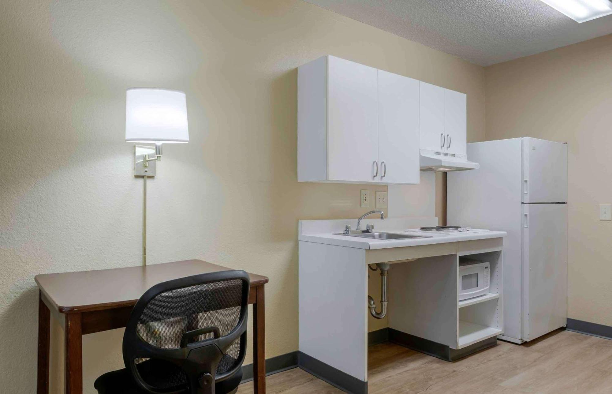 Extended Stay America Suites - Somerset - Franklin Экстерьер фото